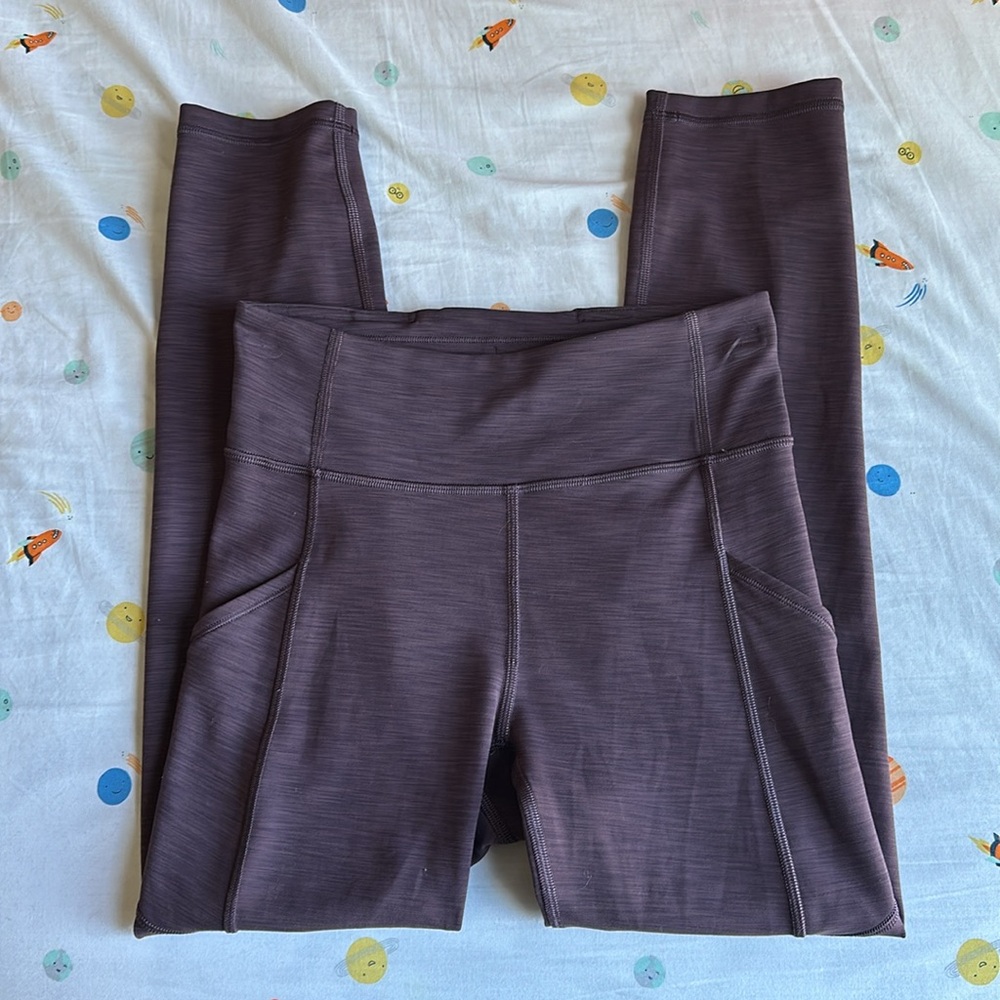 Lululemon - Picture 2 of 4
